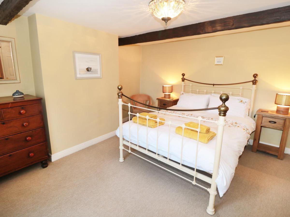 Pear Tree House *