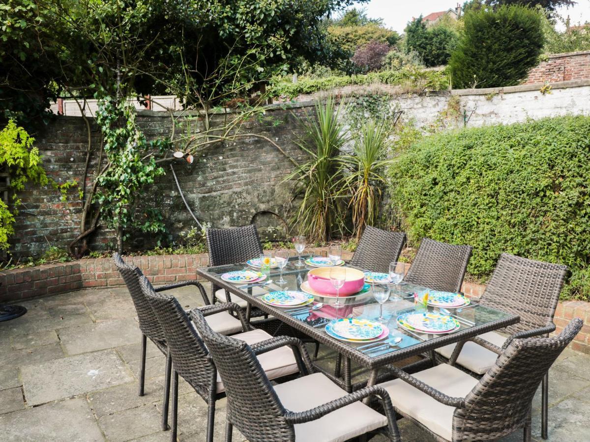Pear Tree House Holiday home *